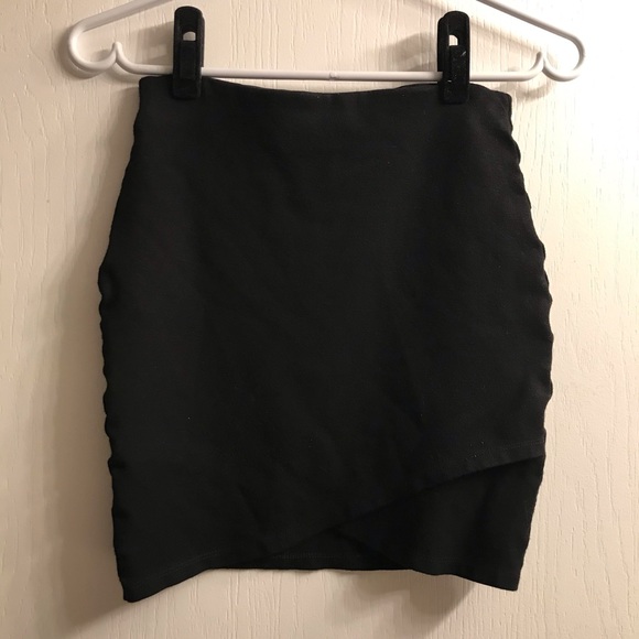 SUNDAY BEST MINI SKIRT, Size XS - Picture 2 of 8